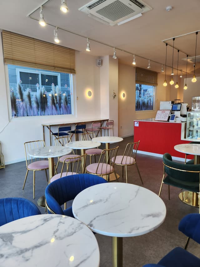 어쩌다발견한cafe 럭키백 사진