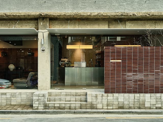 카페 델 꼬또네 스위치 플래그십 성수점 럭키백 사진