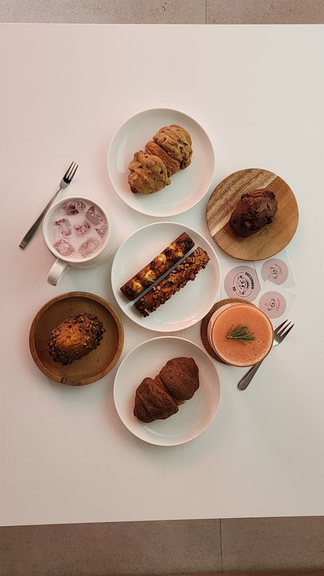 디셈버텐 럭키백 사진